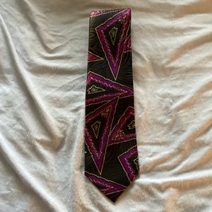 Beautiful tie Ferrel Reed